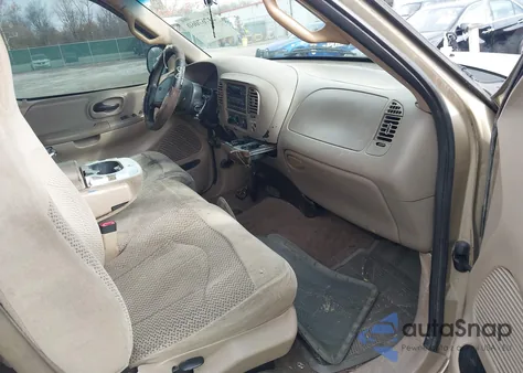 2000 Ford F-150 Lariat/Work Series/Xl/Xlt from USA, damaged, VIN 1FTRX17L9YNB47943